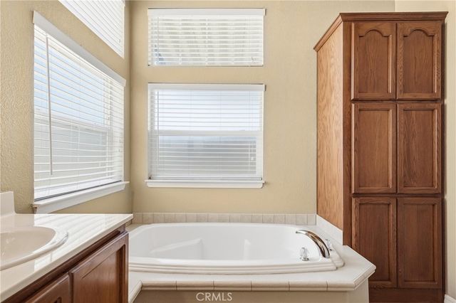 1245 W Cienega Avenue 212, San Dimas, CA 91773