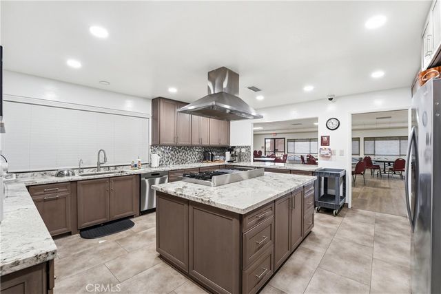 1245 W Cienega Avenue 212, San Dimas, CA 91773