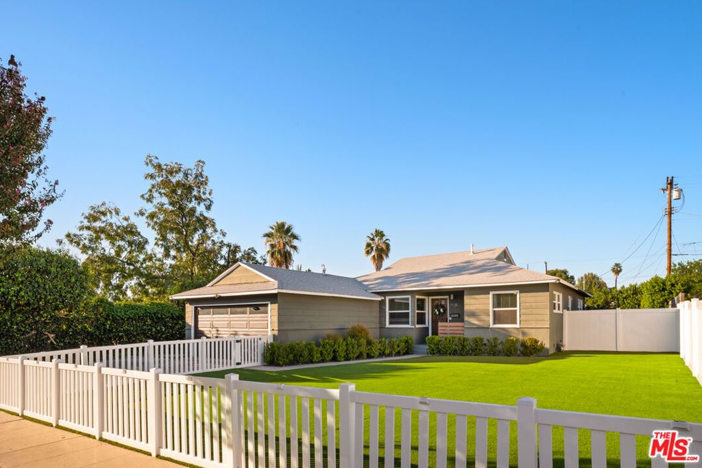 17109 Burton Street, Lake Balboa, CA 91406 — photo 2