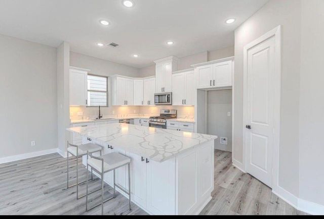 4910 Wunder Way, Houston, TX 77069