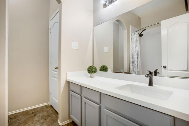7819 Summerdale Drive, Rosenberg, TX 77469