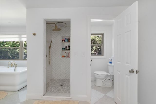 151 Hope Road, Cranston, RI 02921