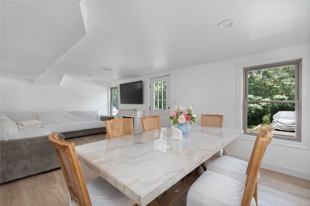 151 Hope Road, Cranston, RI 02921