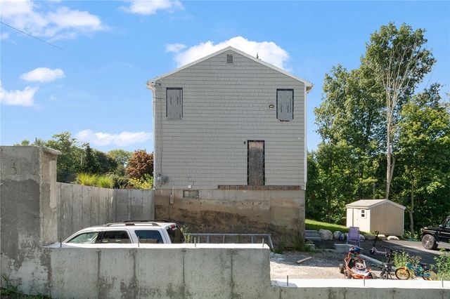 151 Hope Road, Cranston, RI 02921