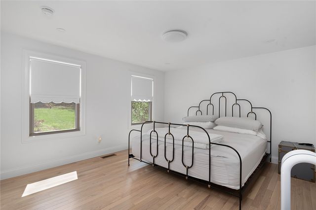151 Hope Road, Cranston, RI 02921