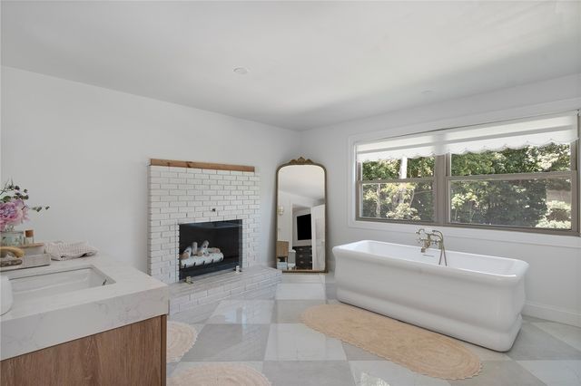 151 Hope Road, Cranston, RI 02921