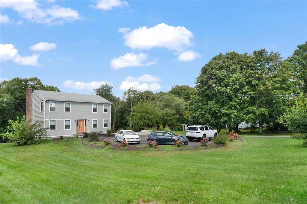 151 Hope Road, Cranston, RI 02921