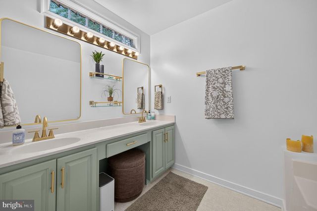 106 LADY LEIGH ANN LN, Fredericksburg, VA 22406