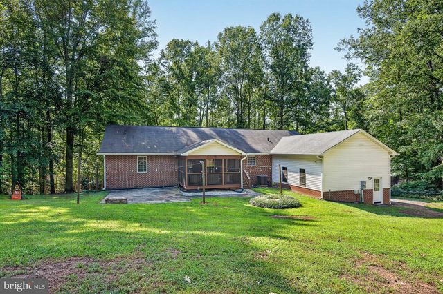 106 LADY LEIGH ANN LN, Fredericksburg, VA 22406