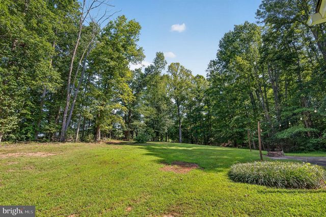 106 LADY LEIGH ANN LN, Fredericksburg, VA 22406