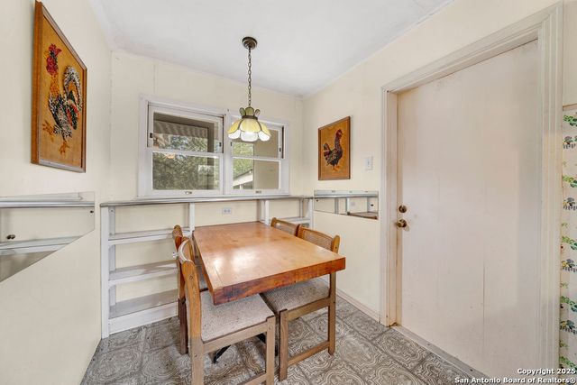 1531 lawndale, San Antonio, TX 78209