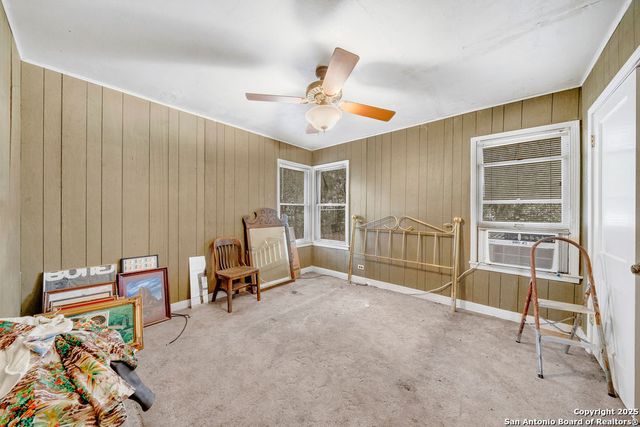 1531 lawndale, San Antonio, TX 78209