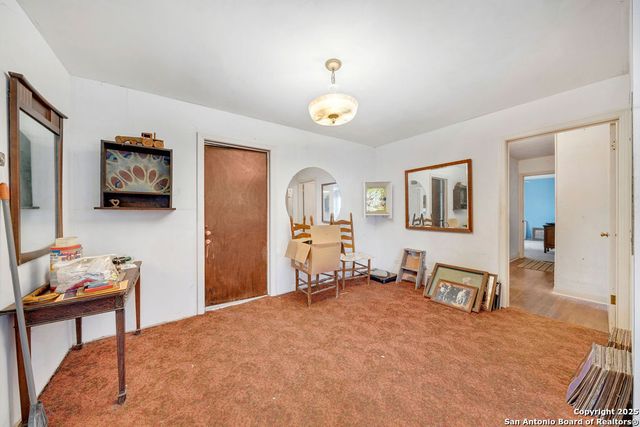 1531 lawndale, San Antonio, TX 78209