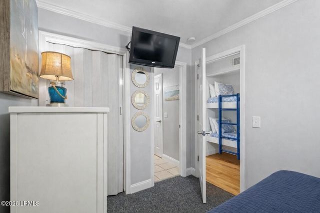 40 Folly Field Rd Apt A214, Hilton Head Island, SC 29928