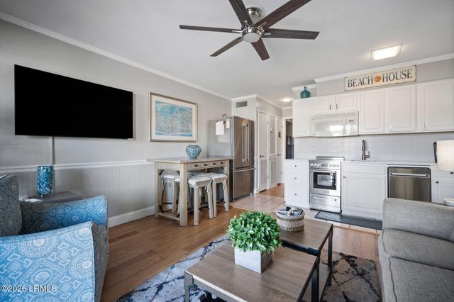 40 Folly Field Rd Apt A214, Hilton Head Island, SC 29928