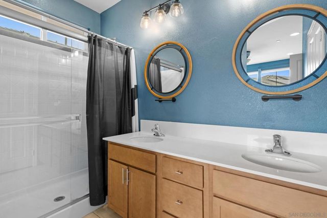 1344 Shoshone Falls Drive, Ramona, CA 92065