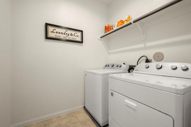 9904 Smokehouse Silo Lane, Houston, TX 77080