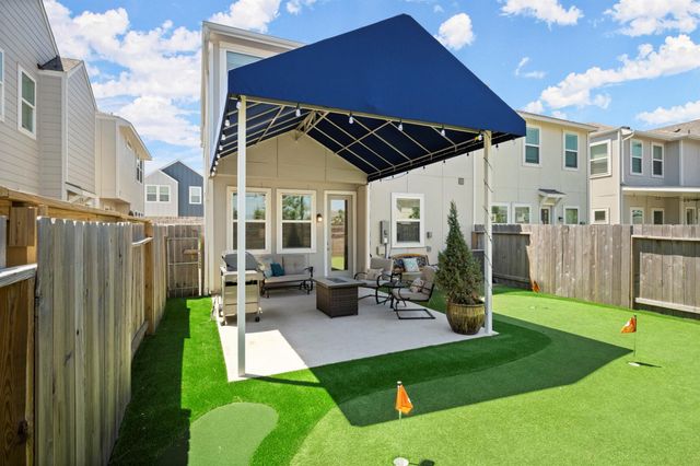9904 Smokehouse Silo Lane, Houston, TX 77080
