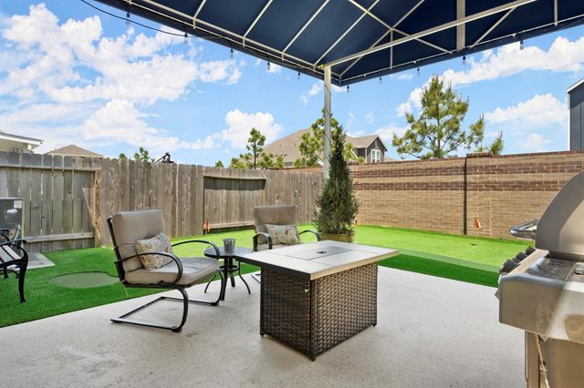 9904 Smokehouse Silo Lane, Houston, TX 77080