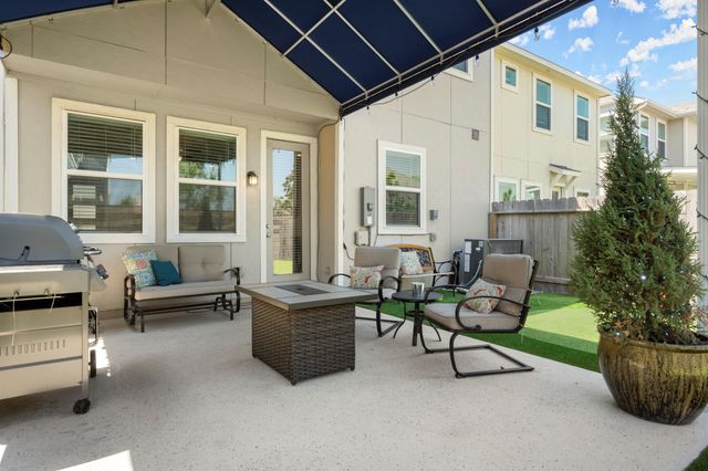 9904 Smokehouse Silo Lane, Houston, TX 77080