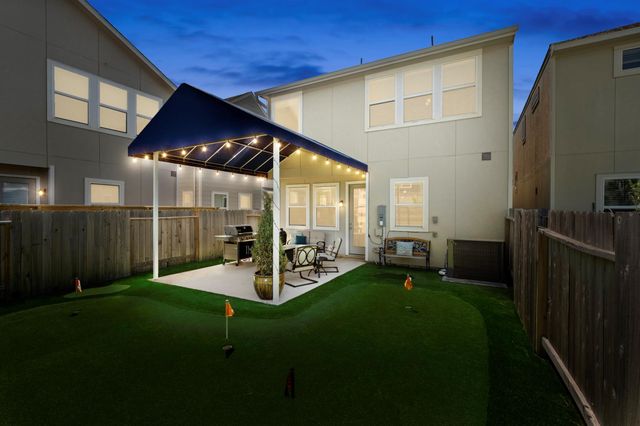 9904 Smokehouse Silo Lane, Houston, TX 77080