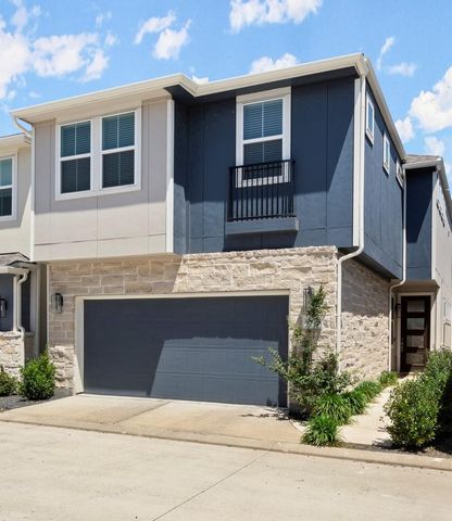 9904 Smokehouse Silo Lane, Houston, TX 77080