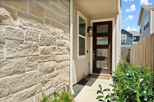 9904 Smokehouse Silo Lane, Houston, TX 77080