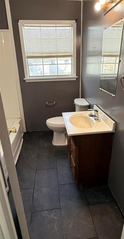 203 E 7th Street, Kaufman, TX 75142