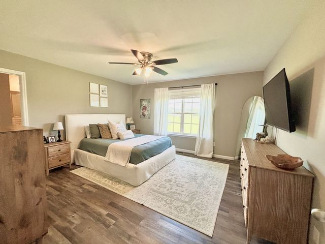 4226 Old Smithville Rd, Mcminnville, TN 37110