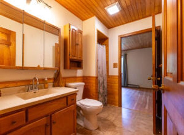27130 89th Street, Salem, WI 53168