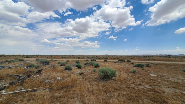 1800 Victor Avenue, Mojave, CA 93501