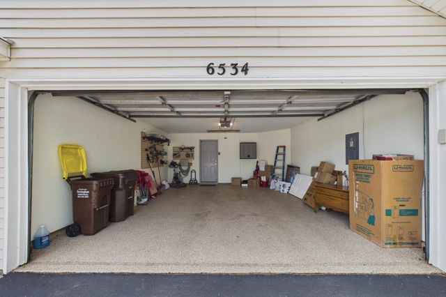 6534 Brook Lane, Savage, MN 55378