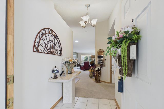 6534 Brook Lane, Savage, MN 55378