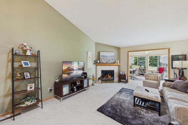 6534 Brook Lane, Savage, MN 55378