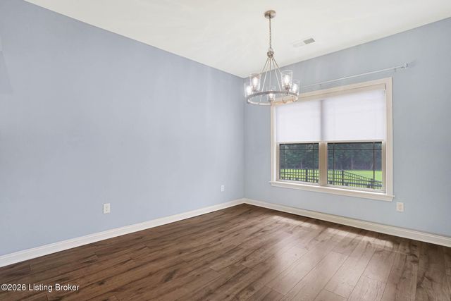 2821 Alder Wood Ln, La Grange, KY 40031