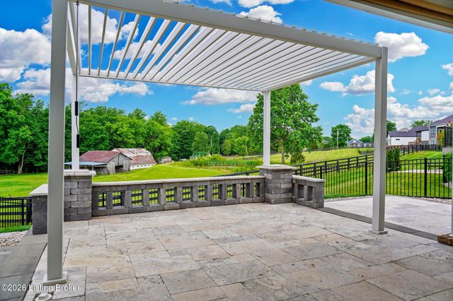 2821 Alder Wood Ln, La Grange, KY 40031