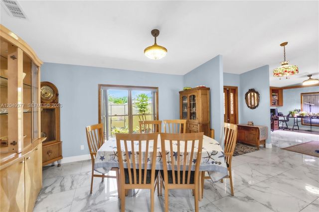 8177 NW 1st St, Coral Springs, FL 33071