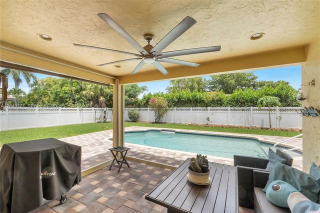 8177 NW 1st St, Coral Springs, FL 33071