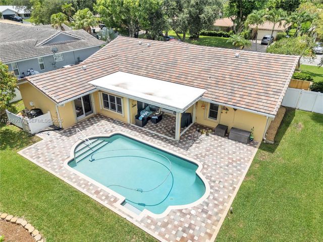 8177 NW 1st St, Coral Springs, FL 33071