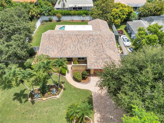 8177 NW 1st St, Coral Springs, FL 33071