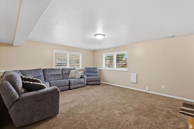 4047 S 2175 W, Roy, UT 84067