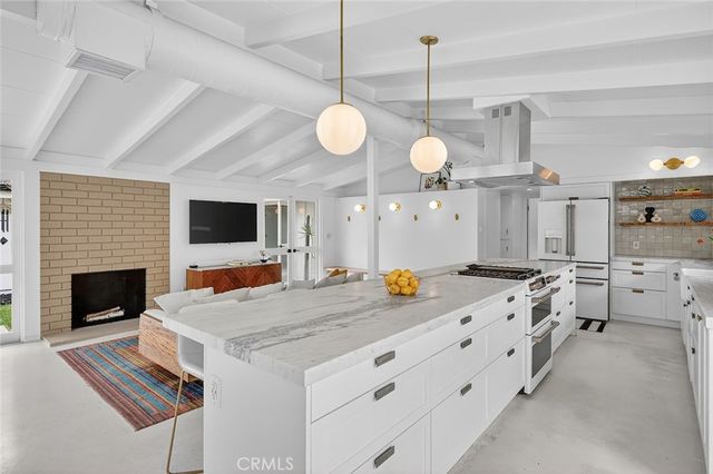 3065 Stevely, Long Beach, CA 90808