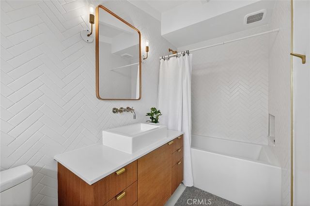 3065 Stevely, Long Beach, CA 90808