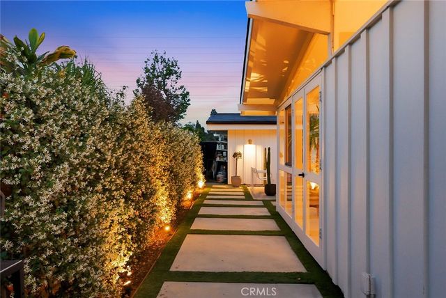 3065 Stevely, Long Beach, CA 90808