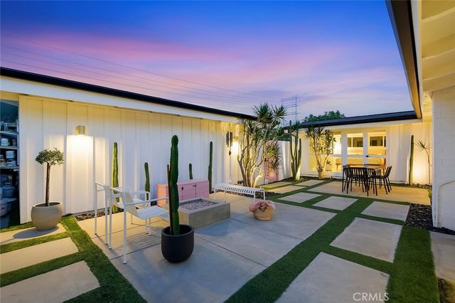 3065 Stevely, Long Beach, CA 90808