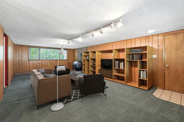 13970 Hollywood Boulevard, Three Oaks, MI 49128