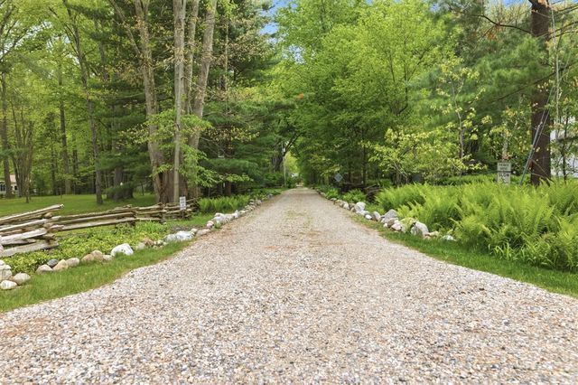 13970 Hollywood Boulevard, Three Oaks, MI 49128