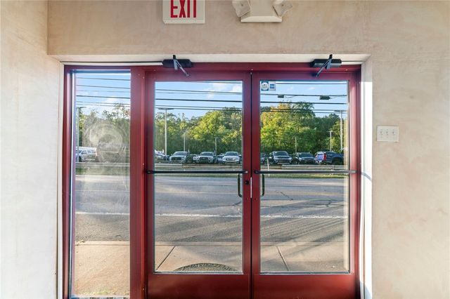 3269 Library Rd, Castle Shannon, PA 15234