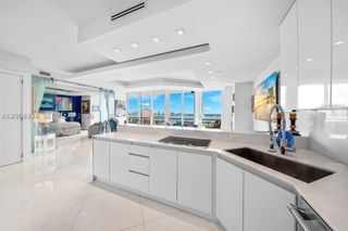 4779 Collins Ave PH4306, Miami Beach, FL 33140
