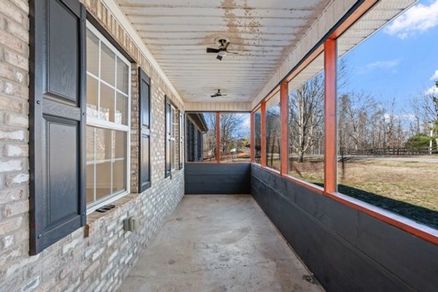 5805 Washer Rd, Lyles, TN 37098